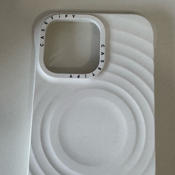 CASETiFY Ripple Case - Picture 5 of 5